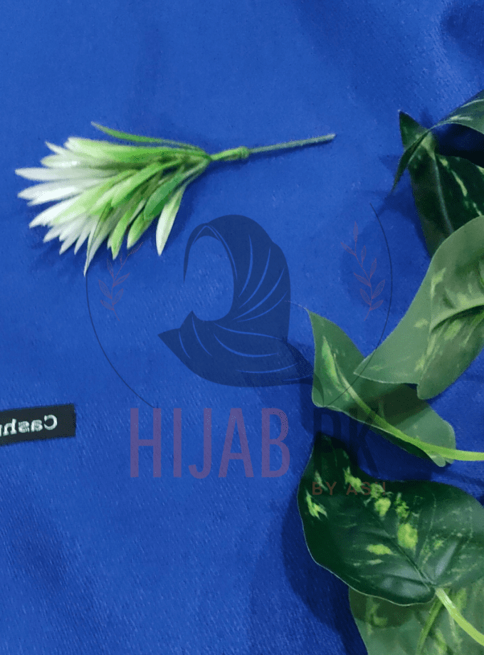 Cashmere Wool / Royal Blue