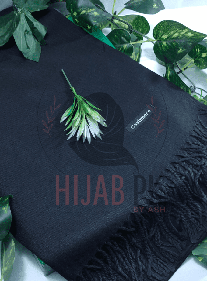 Cashmere Wool / Black